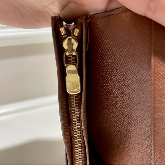 LV Monogram Tresor Wallet - Picture 6 of 10